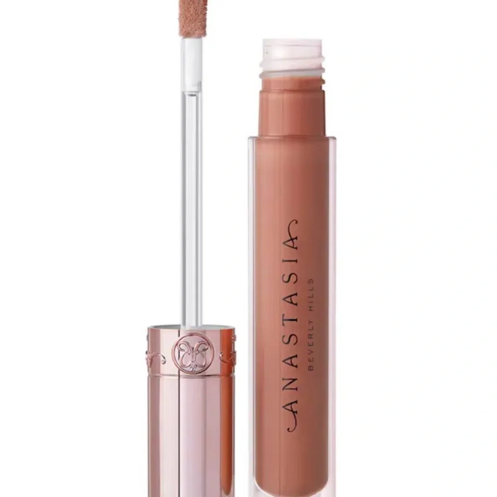 ANASTASIA BEVERLY HILLS Brillant Lip Gloss In Caramel(Soft Peachy Brown)